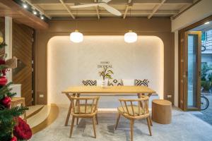 Ton Sai Tropical Phi Phi Island