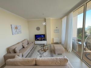 Villa Harmony Green Coast, Palase