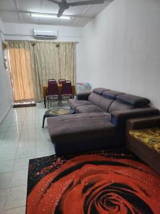 DHaja 5 KLIA Sepang with Free Wi-Fi & 3 Airconds