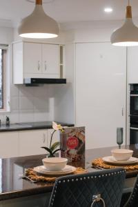 Stunning 5BR Big Modern Home with Parking Malls and Parks