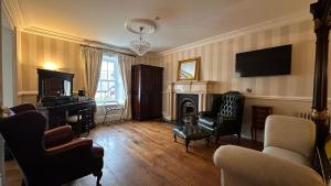 Sweeneys Hotel 2020 Limited