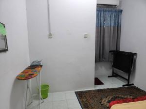 DHaja 32 KLIA SEPANG with 2 Airconds & FREE WiFi