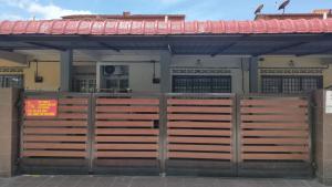 DHaja 32 KLIA SEPANG with 2 Airconds & FREE WiFi
