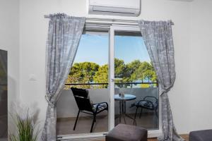 Apartment Ivana with Sea View - Pet Friendly