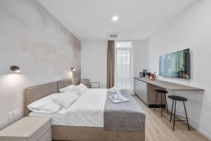 Enjoy Apartments and Suites 