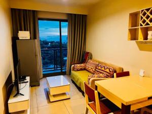 Sea & Pool View Condo 1BR Near Walking street