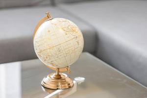 Cozy and spacious full size flat