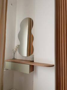 Ella Lux Apartment