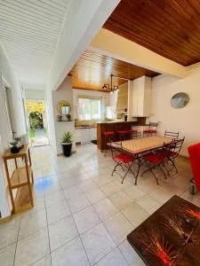 Maison centre ville avec jardin - بيربينيا