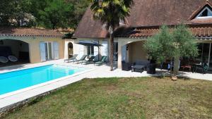 Maisons de vacances Maison des soles piscine Cahors St Cirq Lapopie : photos des chambres