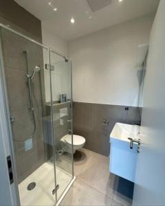 Pension De Lux Königsbrunn