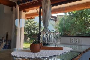 Apartamento térreo 1 dormitório 300m do mar