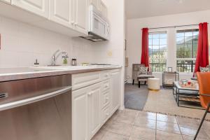 Mountain View Villas with Fairmont Creek Vacation Rentals