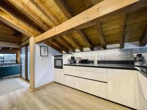 Chalet Des Encombres - Chalet pour 10 personnes au centre de St Martin de Belleville, proche du téléski MAE-4314