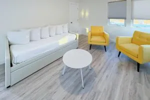 The Beach Suite #2 - Flour Bluff Junction