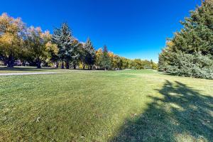 All Seasons Condominiums 103