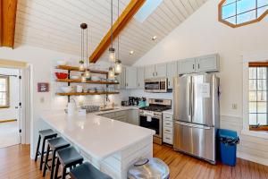 Sundown Bed and Beach