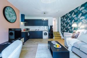 ANCHORAGE APARTMENT 5 - Two bed apartment close to the centre and the beach, located in Llandudno, North Wales