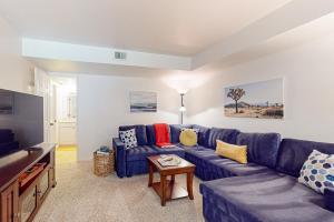 Waverly Palms - 8340