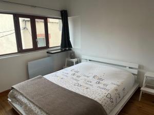 Beau Grand T2 Duplex avec du Cachet Centre Ville