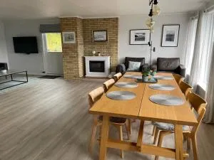 Apartment- fjord view, big terrace, close to Moa - Aure