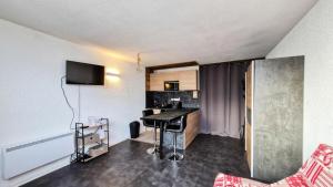 Résidence Gemeaux - Studio rénové · Centre station · Balcon MAE-0491