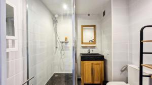 Résidence Gemeaux - Studio rénové · Centre station · Balcon MAE-0491