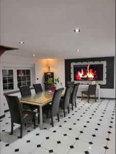 NY-GOLDEN APARTMENTS-Dortmund Airport