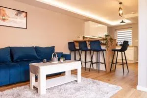 Detached 2 Bedroom House - 10 minute's walk to Town Centre - Free Parking, Fast Wifi and Smart TVs by Yoko Property - Lutterworth