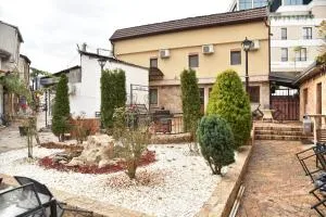 Hotel Old Bazaar - Omorani