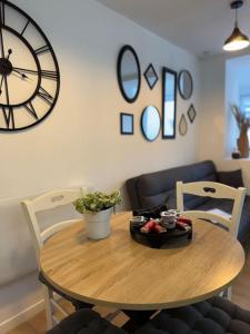 Appartements Chez Marie et Romain Ferry & Shuttle : photos des chambres