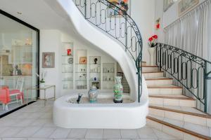 Semiramis at Villa Laurie - Happy Rentals