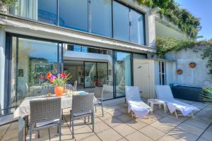Appartements Semiramis at Villa Laurie - Happy Rentals : photos des chambres