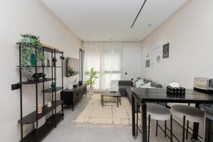 Appartement cosy et moderne Bouskoura proche Aéroport et Hopital universitaire