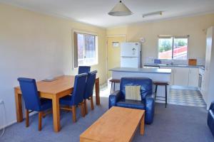 Spencers Cottage - Bring your own linen.