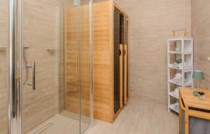 Amazing Home In Nin With Sauna