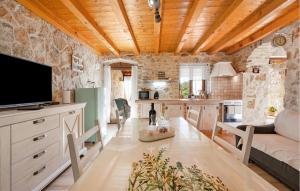 One-Bedroom Holiday Home In Konjevrate