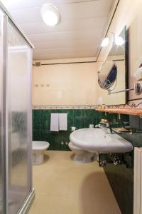 Einzelzimmer mit Poolblick