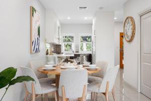 Vera on Penzance - 3BR, Parking, Wifi