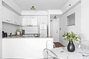 Central Chic Stay