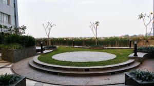 Fresh and Bright Studio Room at Nifarro Park Apartment By Travelio