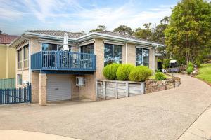 Sapphire Belle - Views