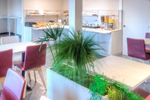 Hotels Contact Hotel Astrea Nevers Nord et son restaurant la Nouvelle Table : photos des chambres