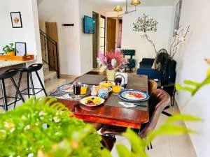 Casa p8 con estacionamiento a 15 mins del centro - Alcocer