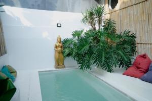 Villa DBamboo by Plesirhati Yogja