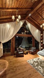 The Hobbit Home, Bhimtal