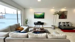 Beautiful House, Luxury, Space and Comfort - Chunchi