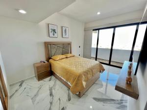 Departamento frente al mar sobre el malecón de Mazatlan