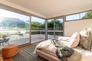 Boutique Coastal Retreat