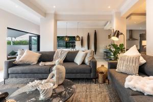 Boutique Coastal Retreat